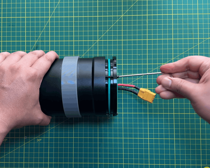 Sellado hermético del módulo de energía del AUV.